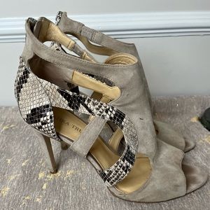Size 10, super comfy Ivanka Trump heels